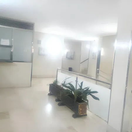 Welcoming In 42 M² Centre Proximity Torremolinos